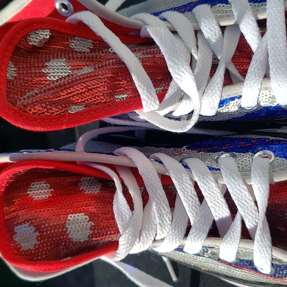 Women's converse chuck Taylor patriotic sequin sneakers . Size 6 - Picture 8 of 8